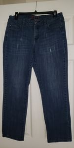 Elle Jean Capris size 10 distressed